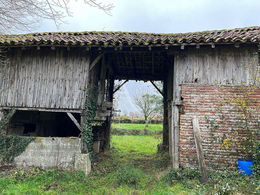Maison à VILLENEUVE-DE-MARSAN