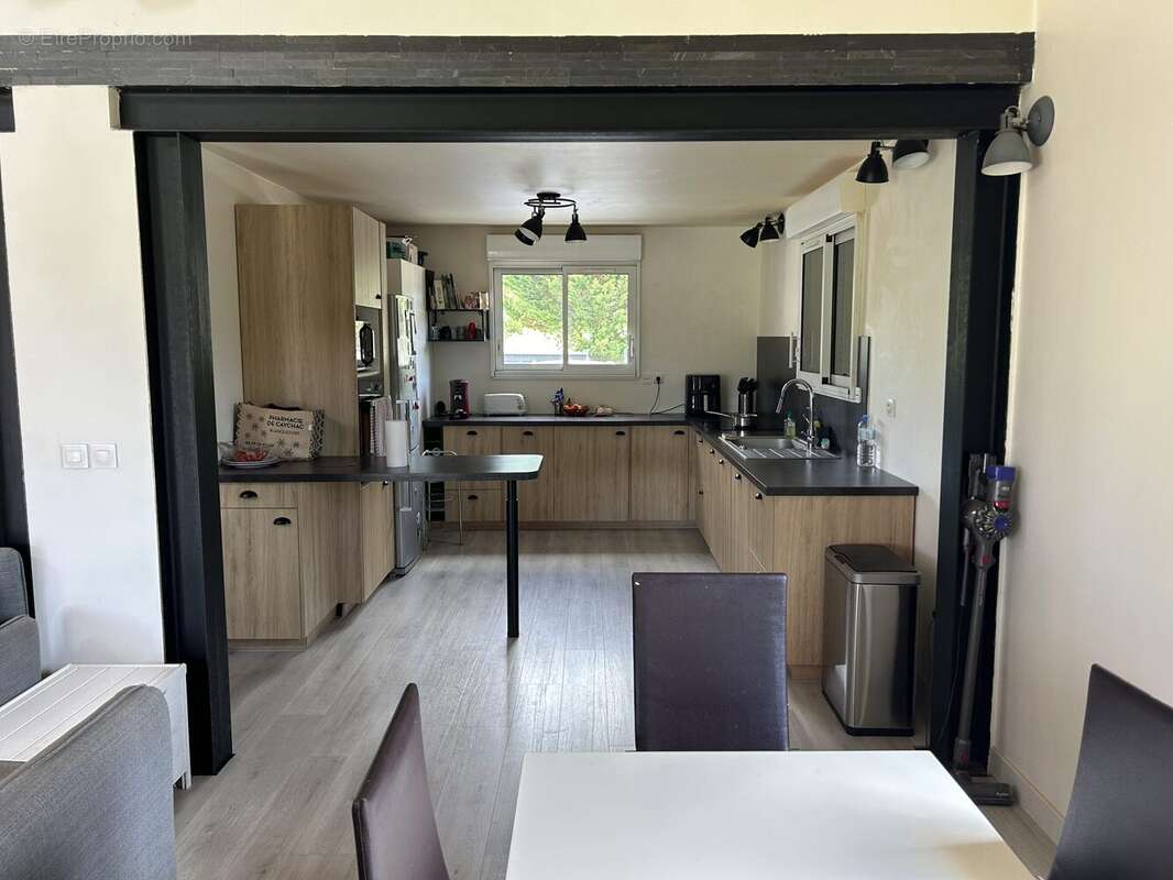 Maison à BLANQUEFORT