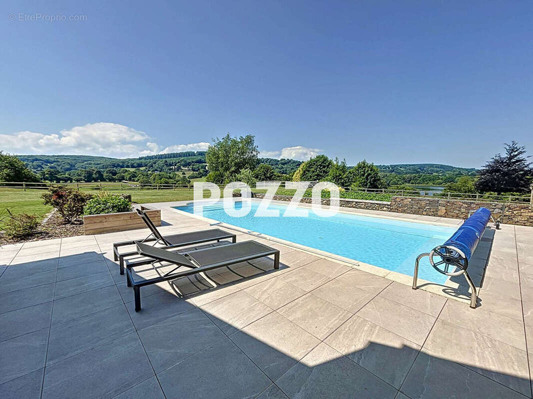 Maison à SAINT-SEVER-CALVADOS