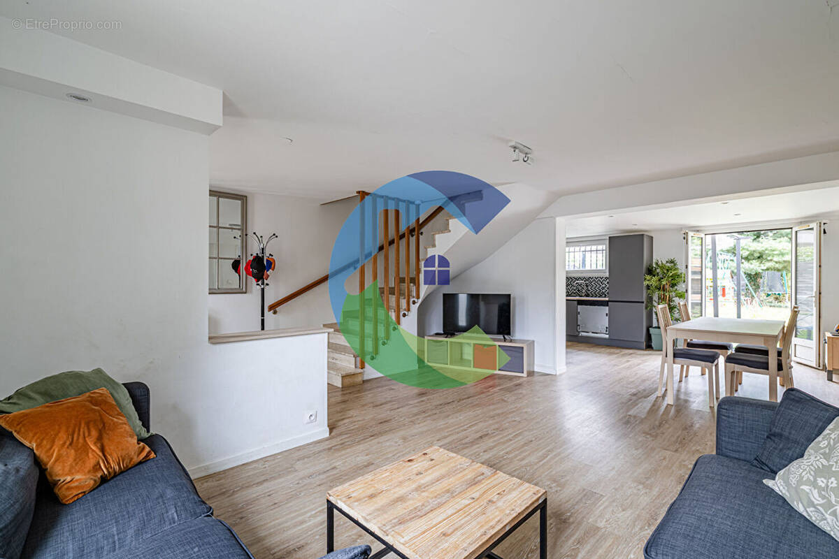 Maison à EPINAY-SUR-ORGE