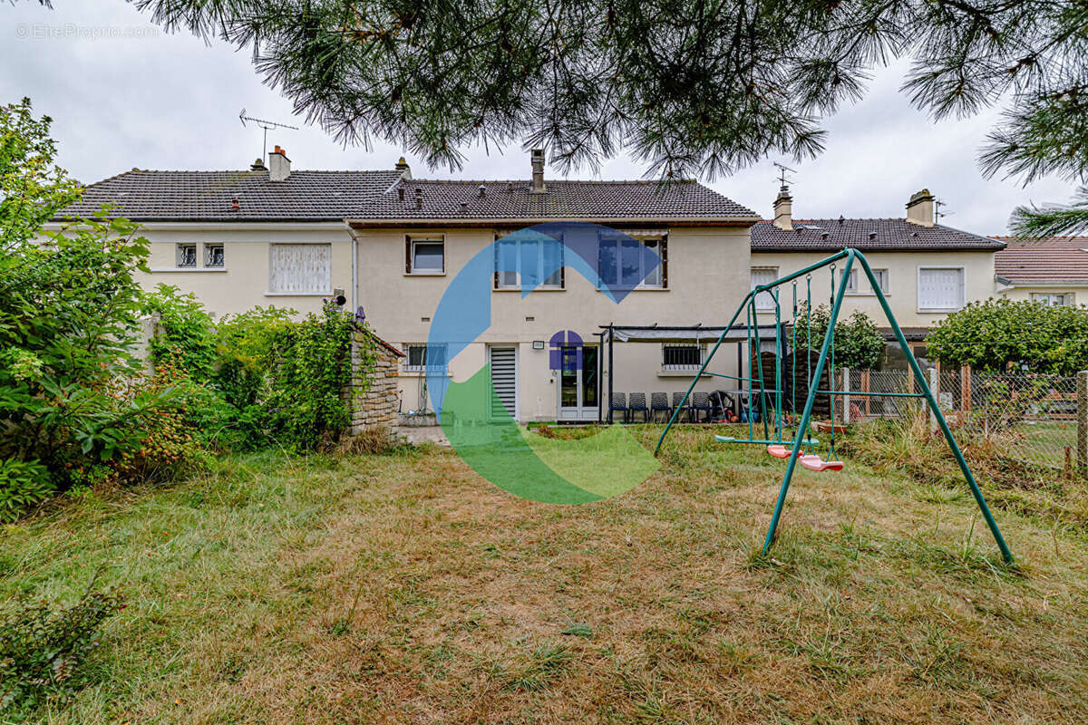 Maison à EPINAY-SUR-ORGE