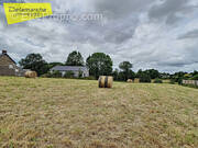 Terrain à SAINT-JEAN-DES-CHAMPS