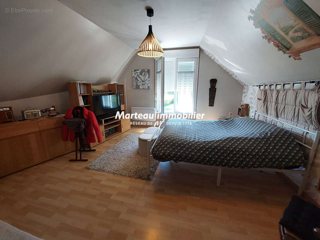 Maison à CONFLANS-SUR-ANILLE