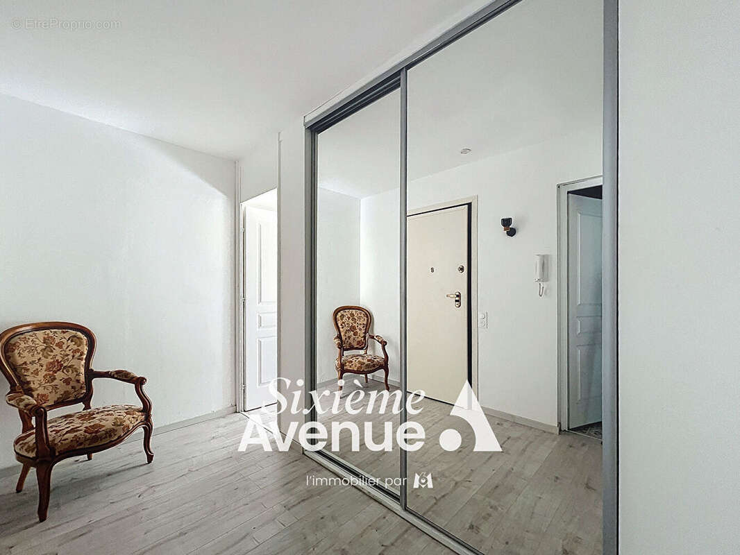 Appartement à DECINES-CHARPIEU