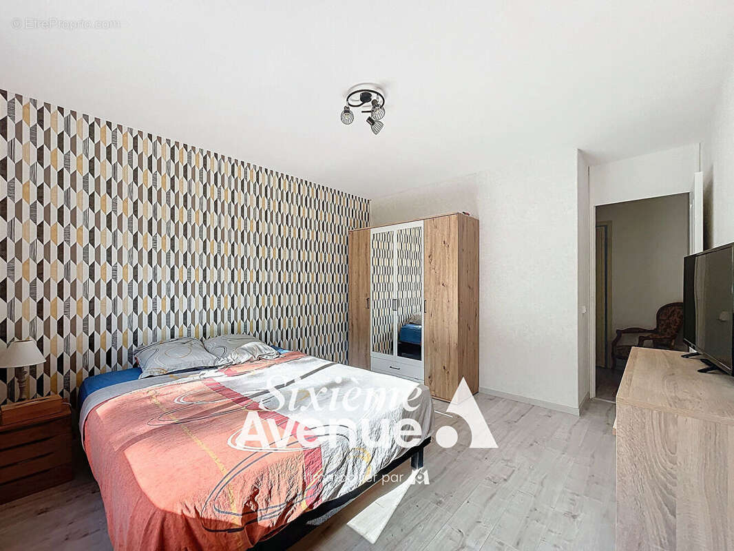 Appartement à DECINES-CHARPIEU