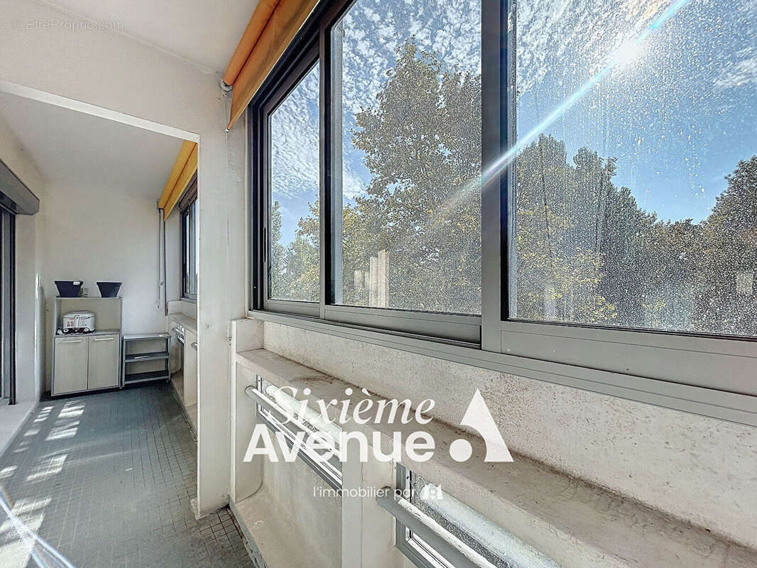 Appartement à DECINES-CHARPIEU