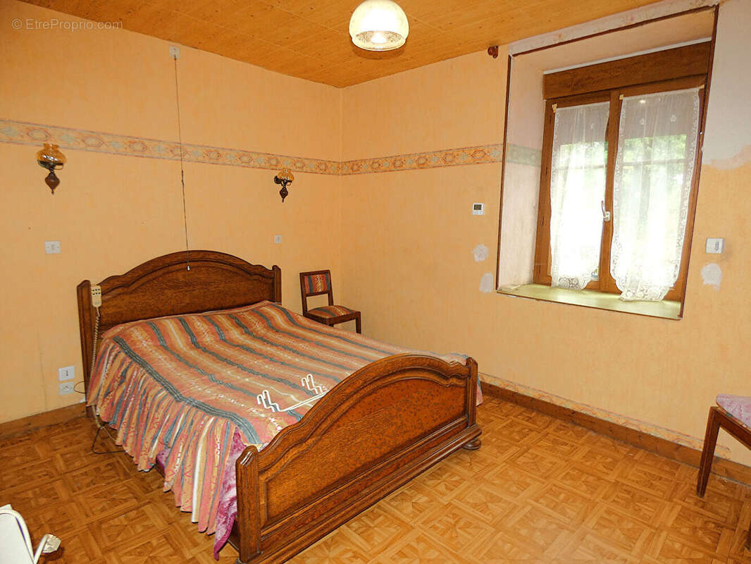 Maison à JUVIGNY-LE-TERTRE