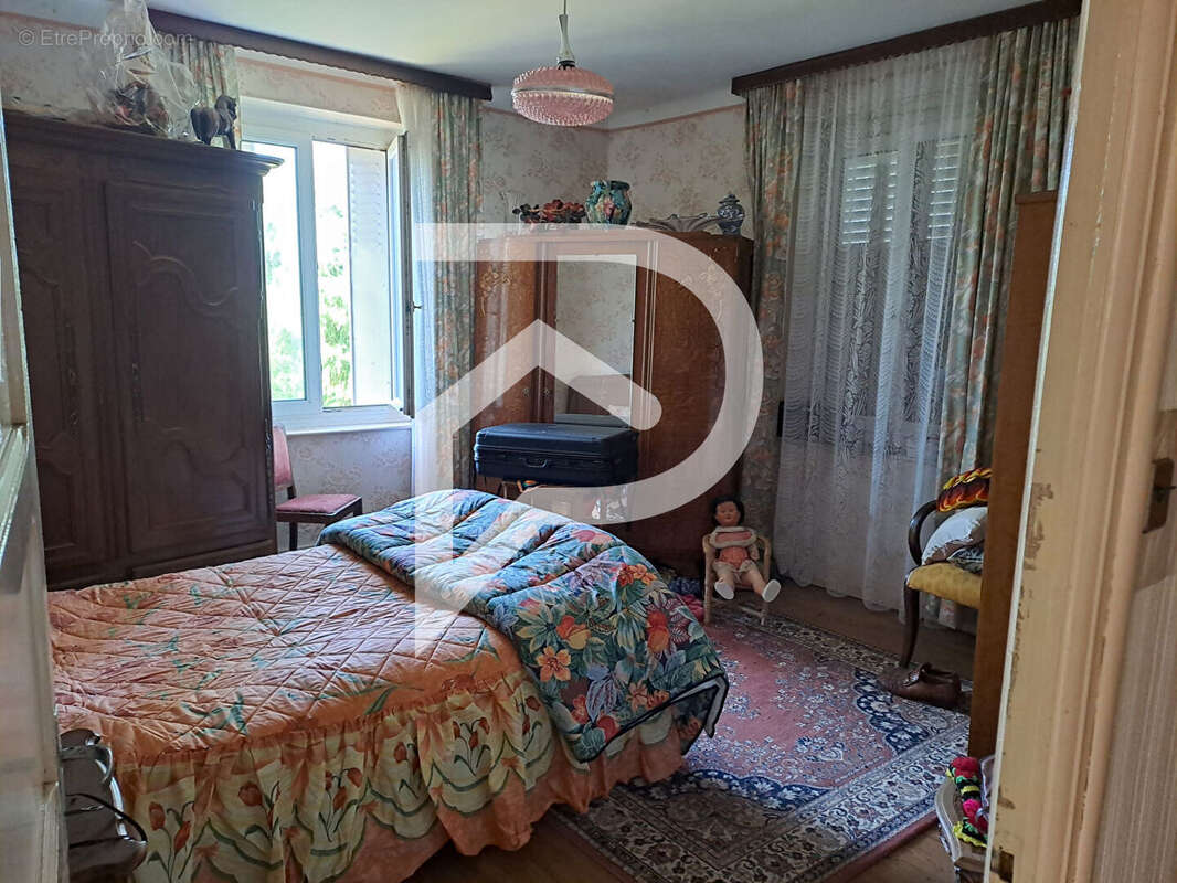 Maison à DOMEVRE-SUR-VEZOUZE