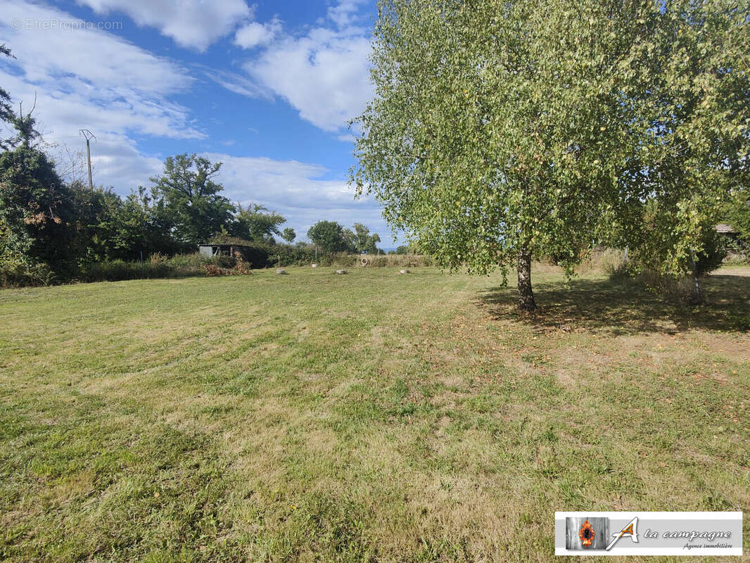 Maison à LOUROUX-DE-BEAUNE