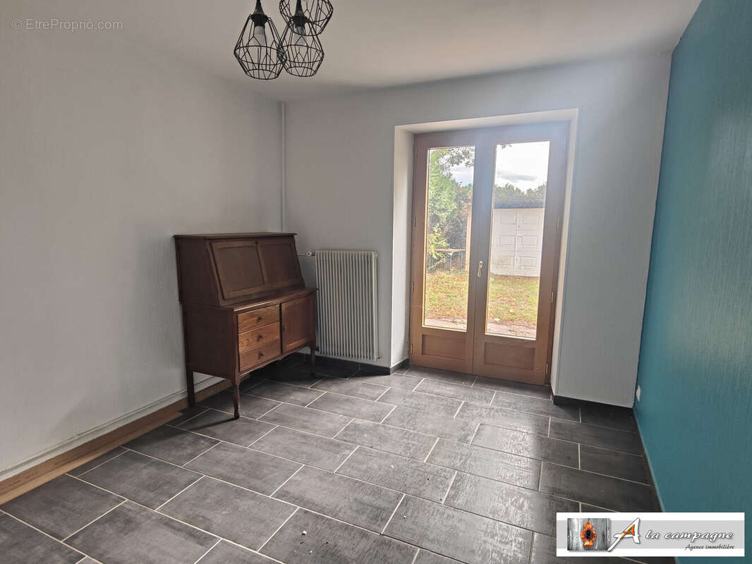 Maison à LOUROUX-DE-BEAUNE