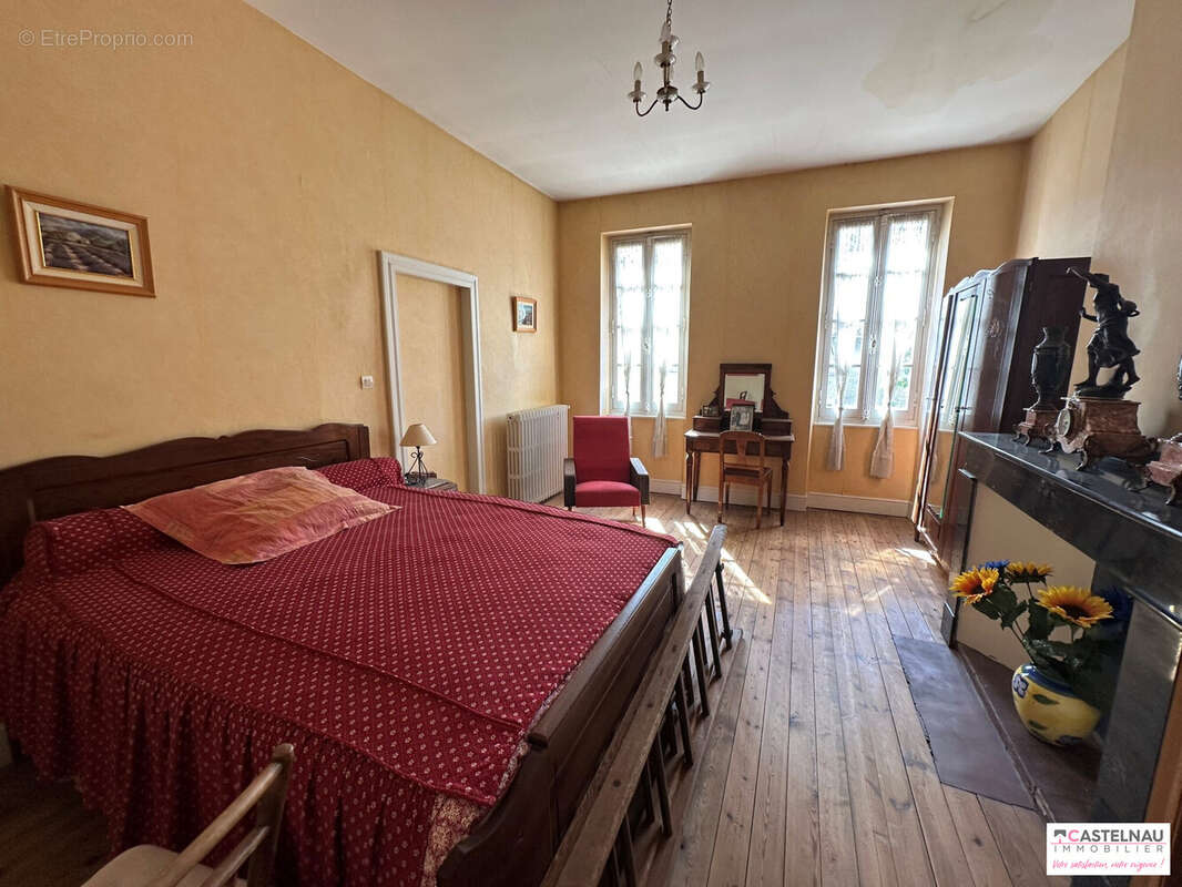 Maison à CASTELNAU-D&#039;ESTRETEFONDS