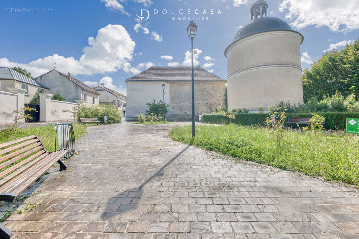 Maison à LIMEIL-BREVANNES