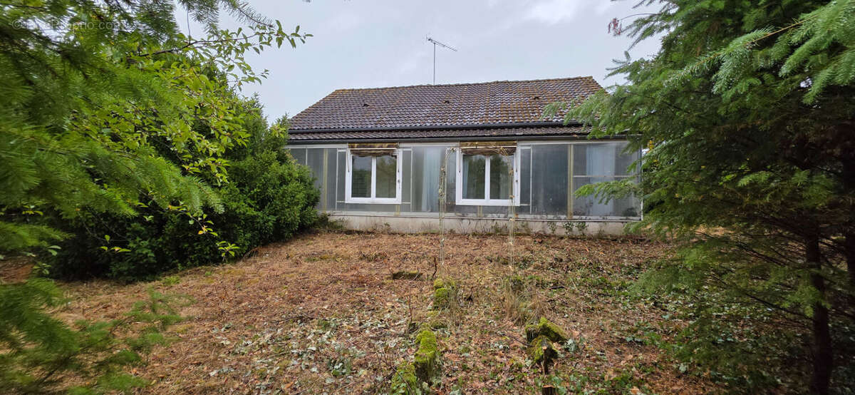 Maison à TOURNON-SAINT-PIERRE