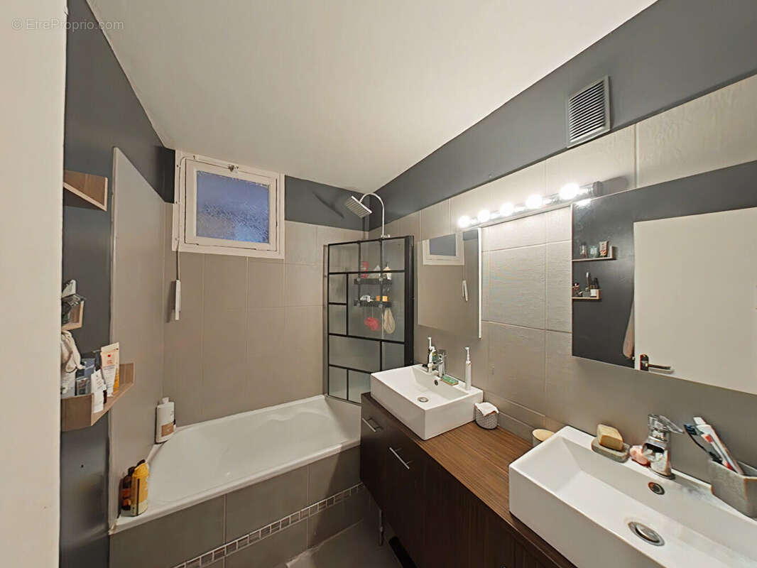 Appartement à JOUE-LES-TOURS