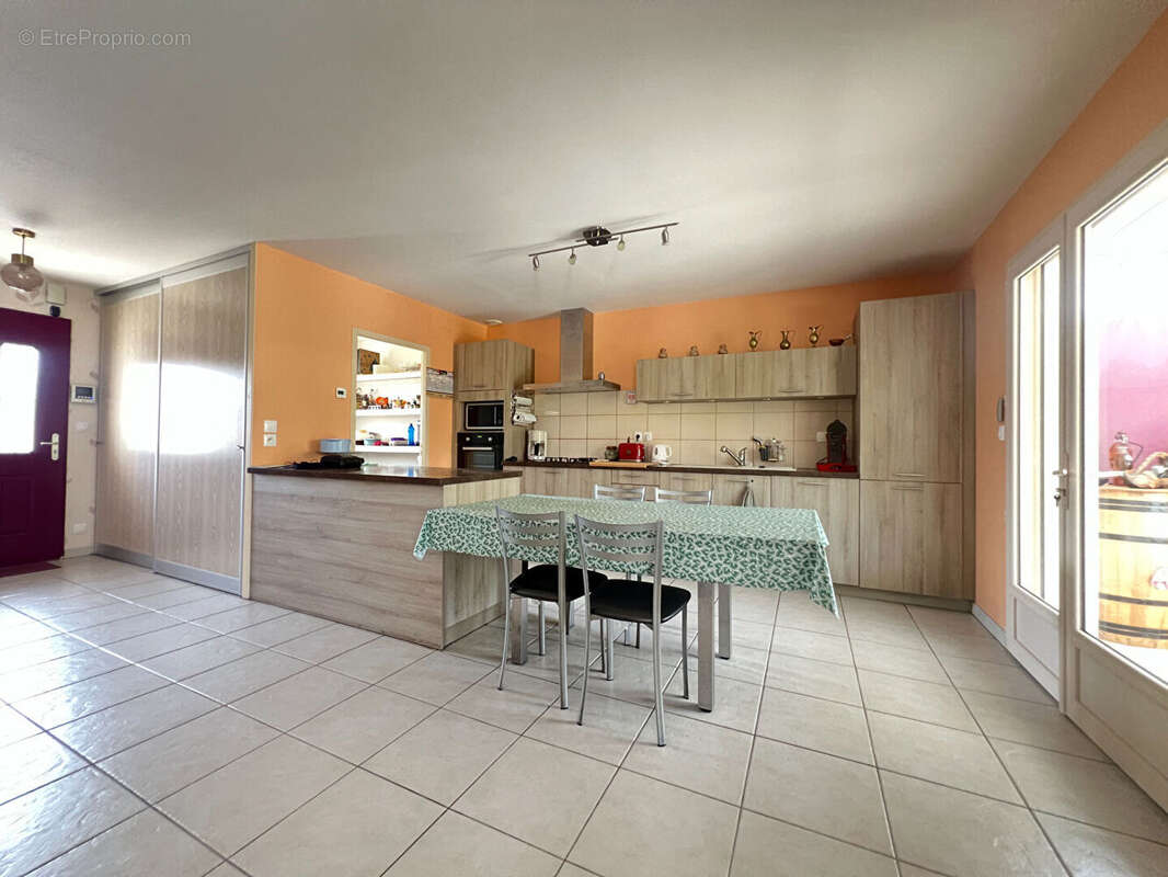 Maison à MAZEROLLES