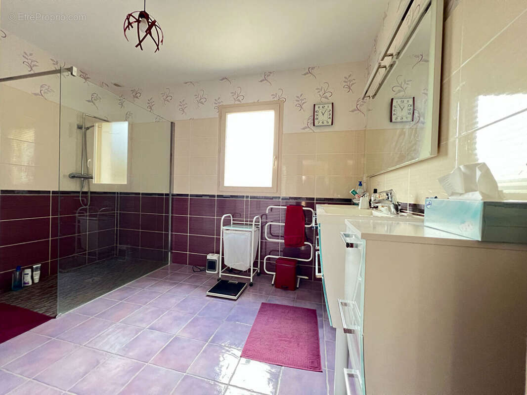 Maison à MAZEROLLES