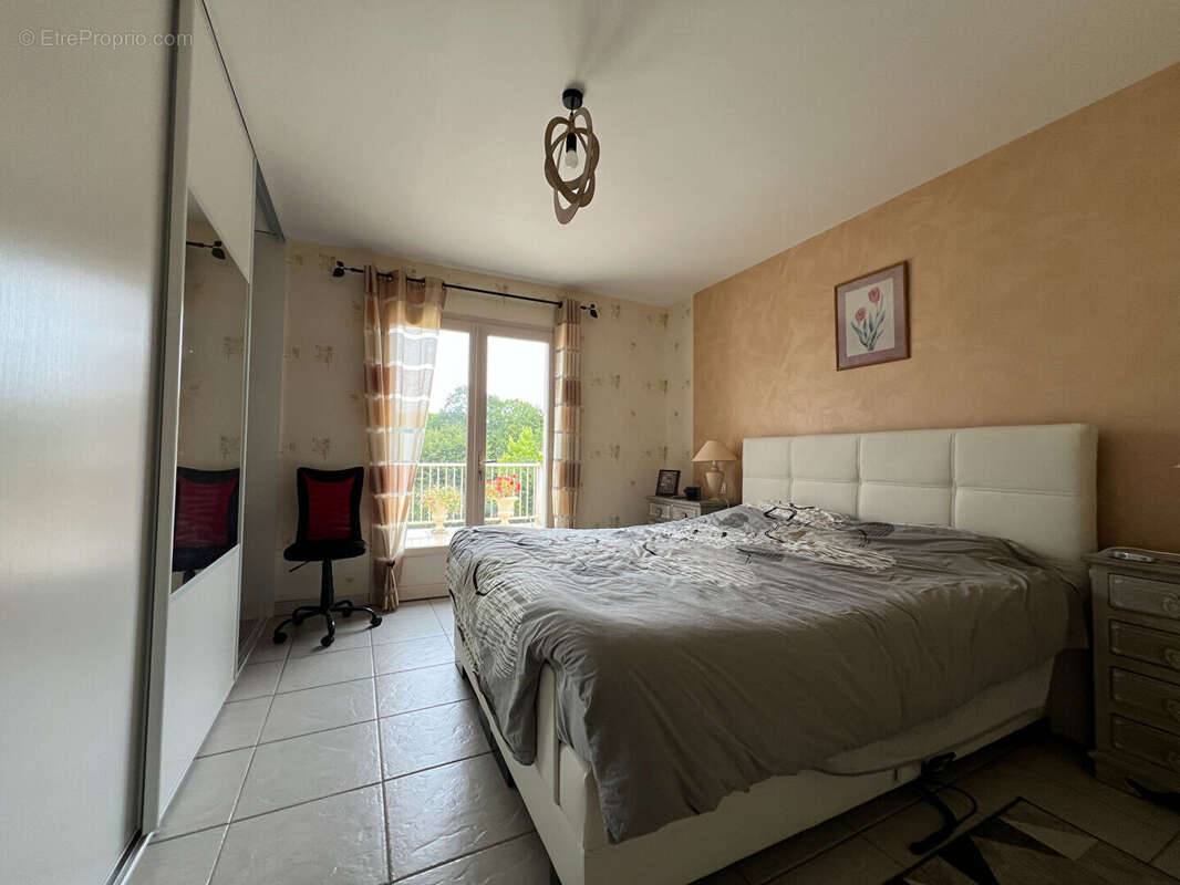 Maison à MAZEROLLES