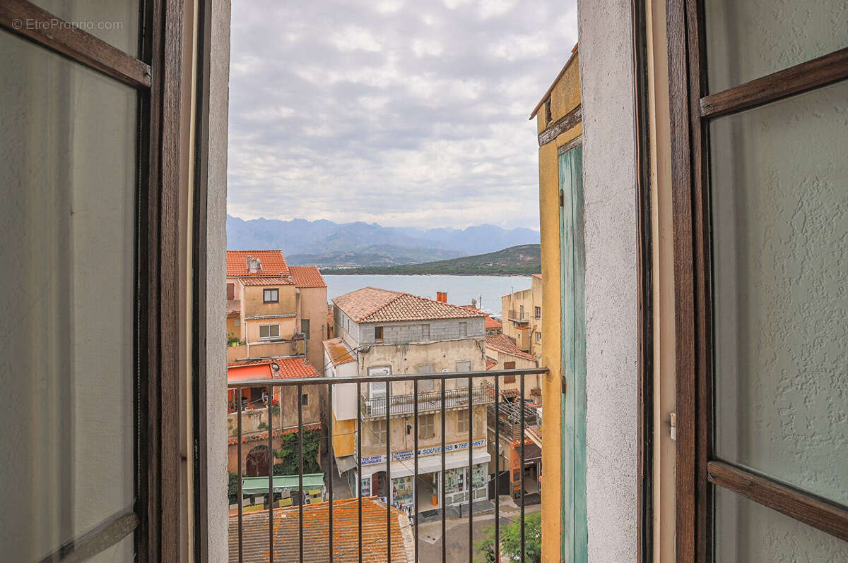 Appartement à CALVI