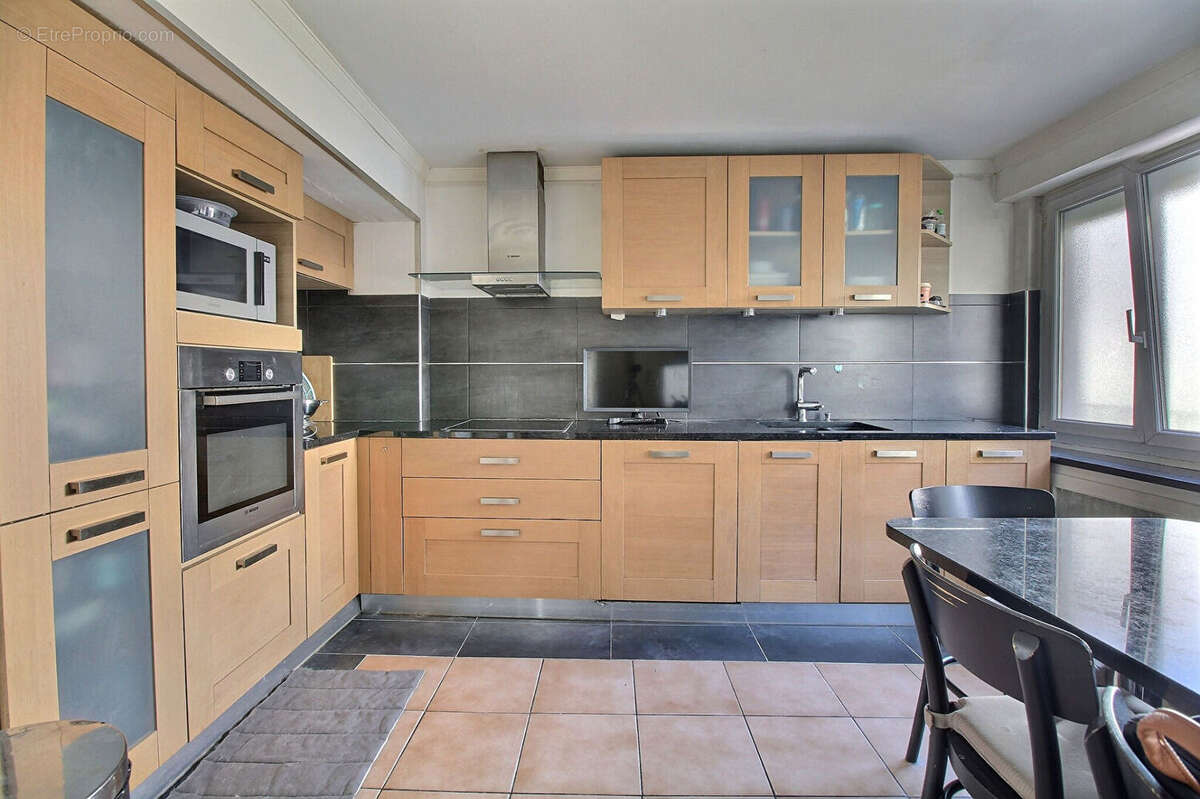 Appartement à COLOMBES