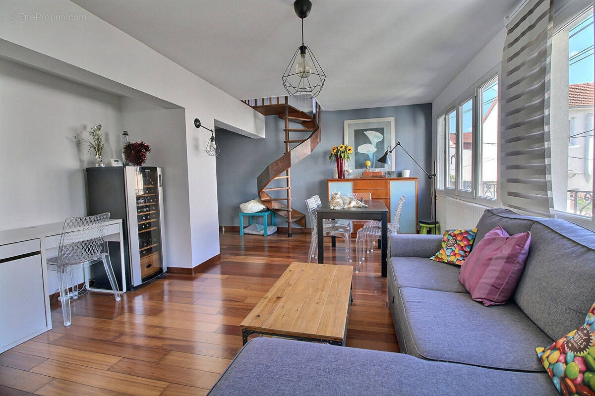 Appartement à COLOMBES