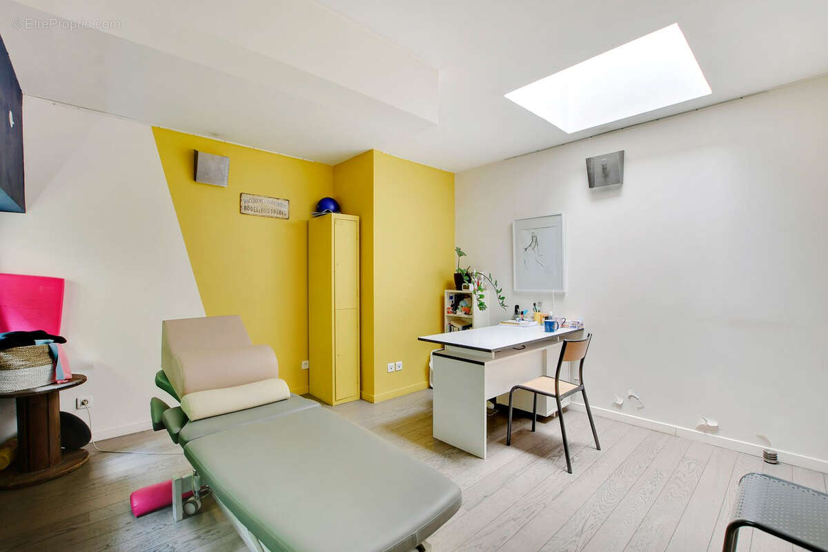 Commerce à PARIS-20E