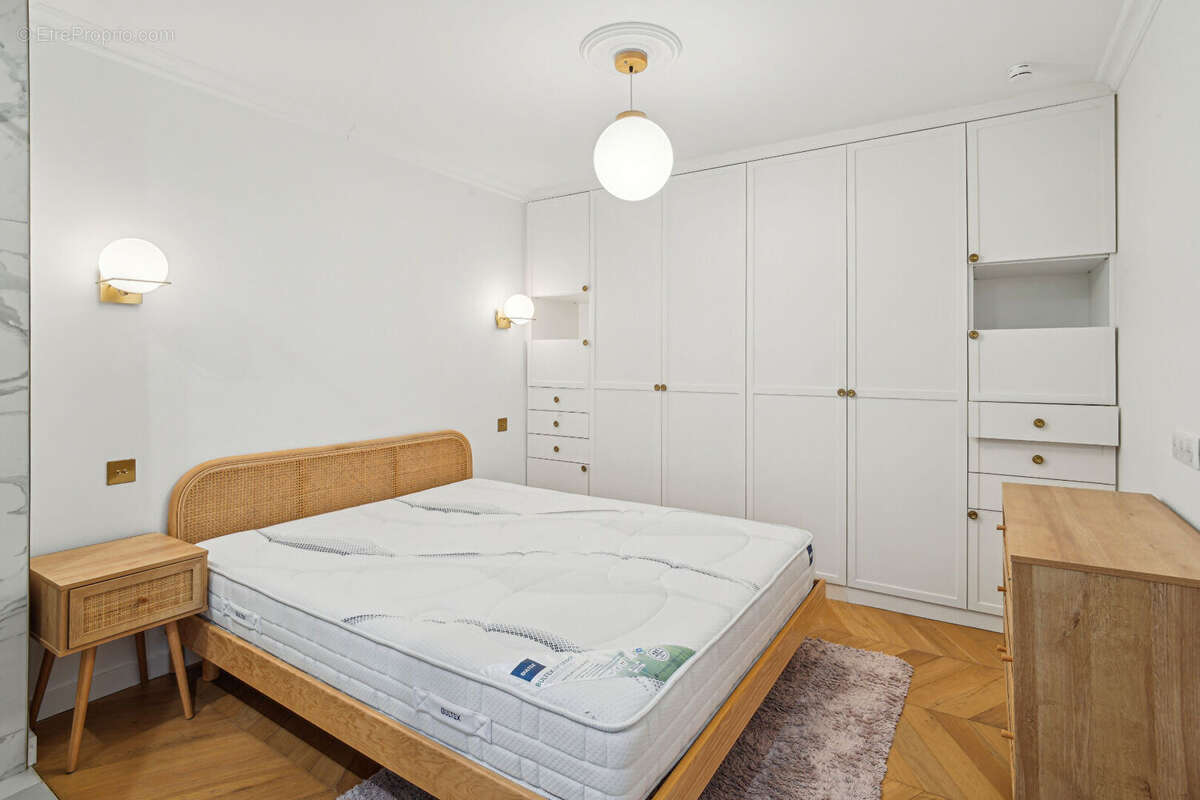 Appartement à PARIS-6E