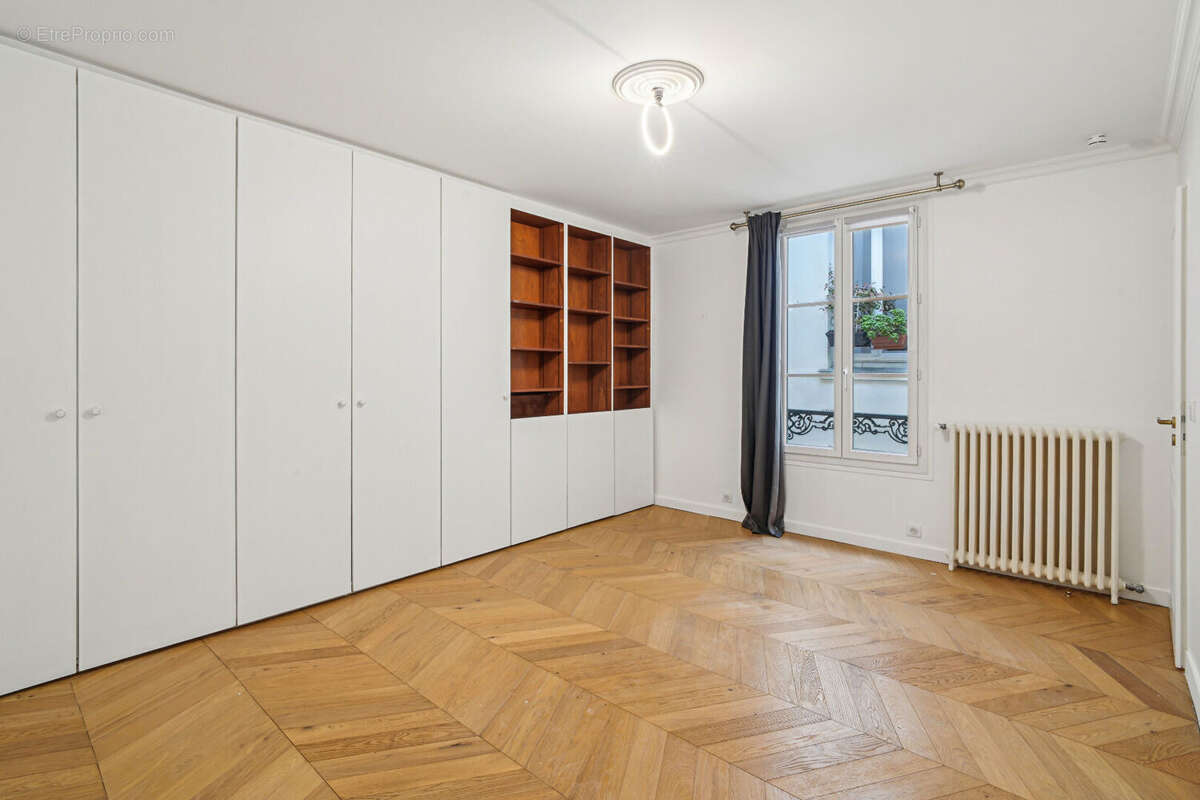 Appartement à PARIS-6E
