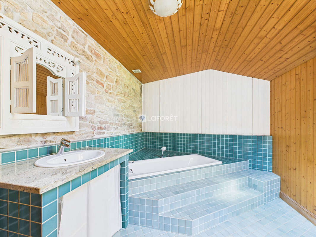 Maison à SAINT-EVARZEC