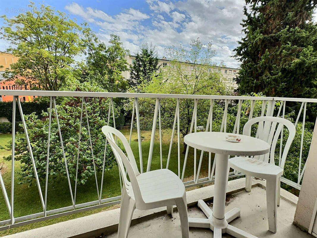 Appartement à IVRY-SUR-SEINE
