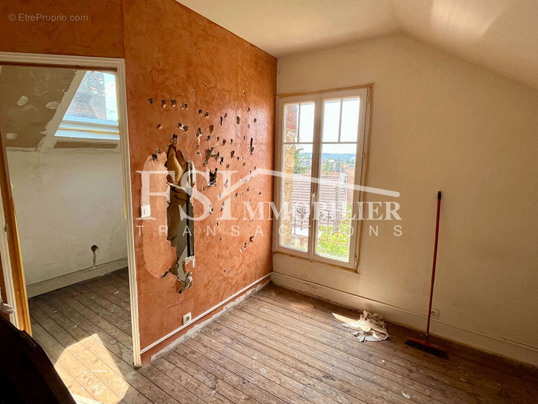 Maison à SAINT-LEU-LA-FORET