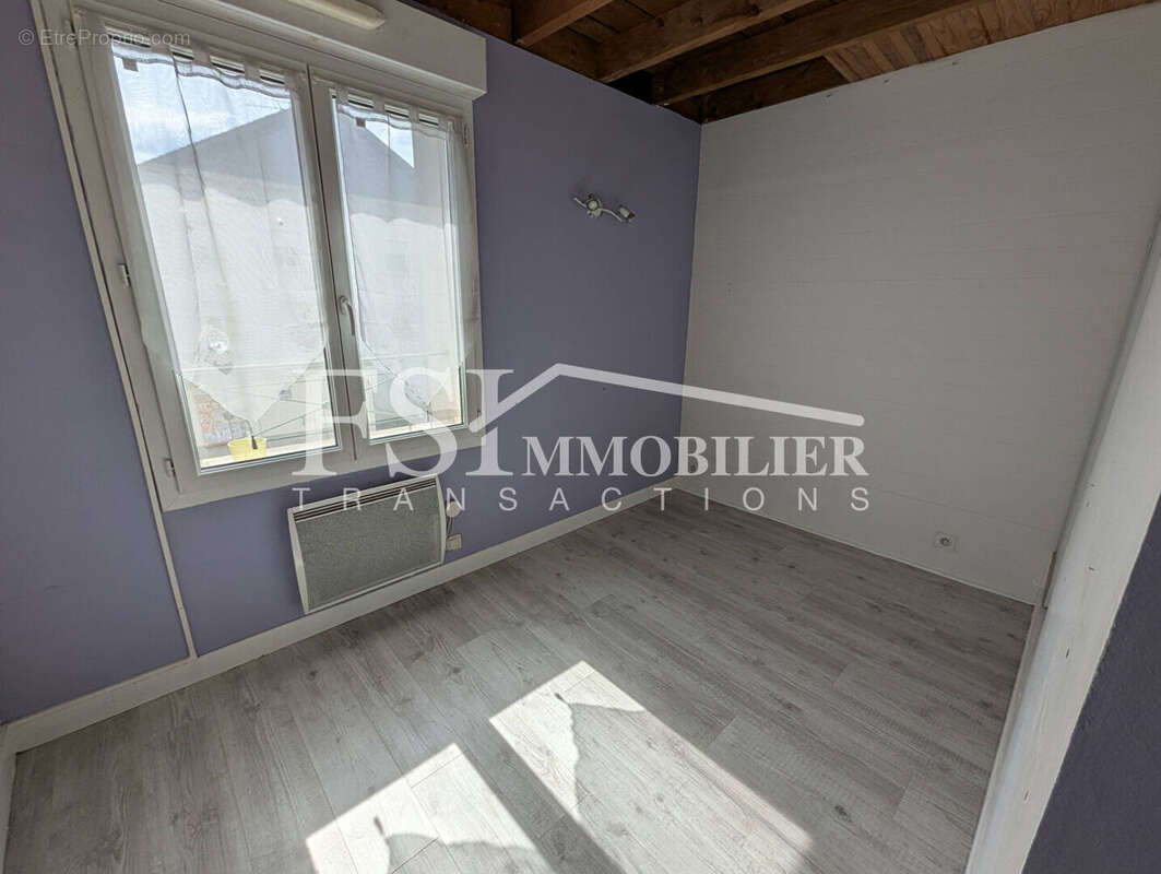 Maison à MERY-SUR-OISE