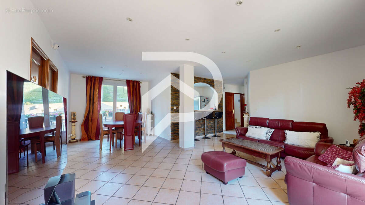 Maison à MAREIL-MARLY