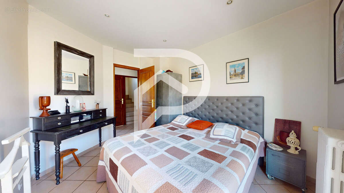 Maison à MAREIL-MARLY