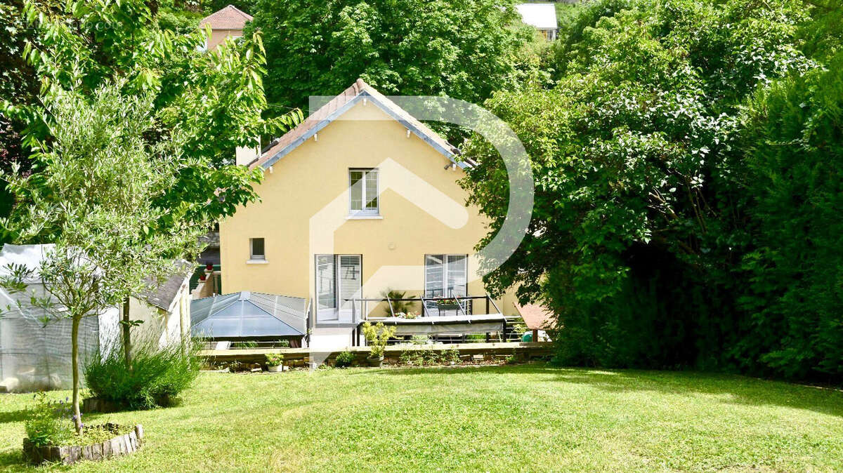 Maison à MAREIL-MARLY