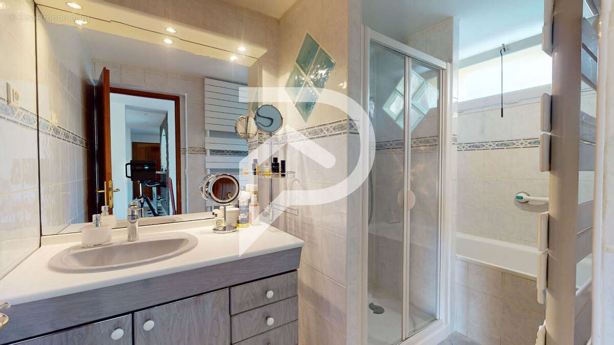 Maison à MAREIL-MARLY