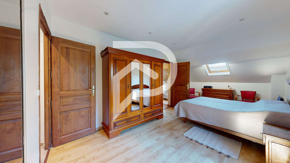 Maison à MAREIL-MARLY