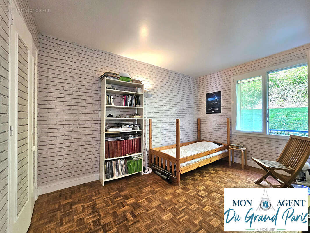 Appartement à BIEVRES