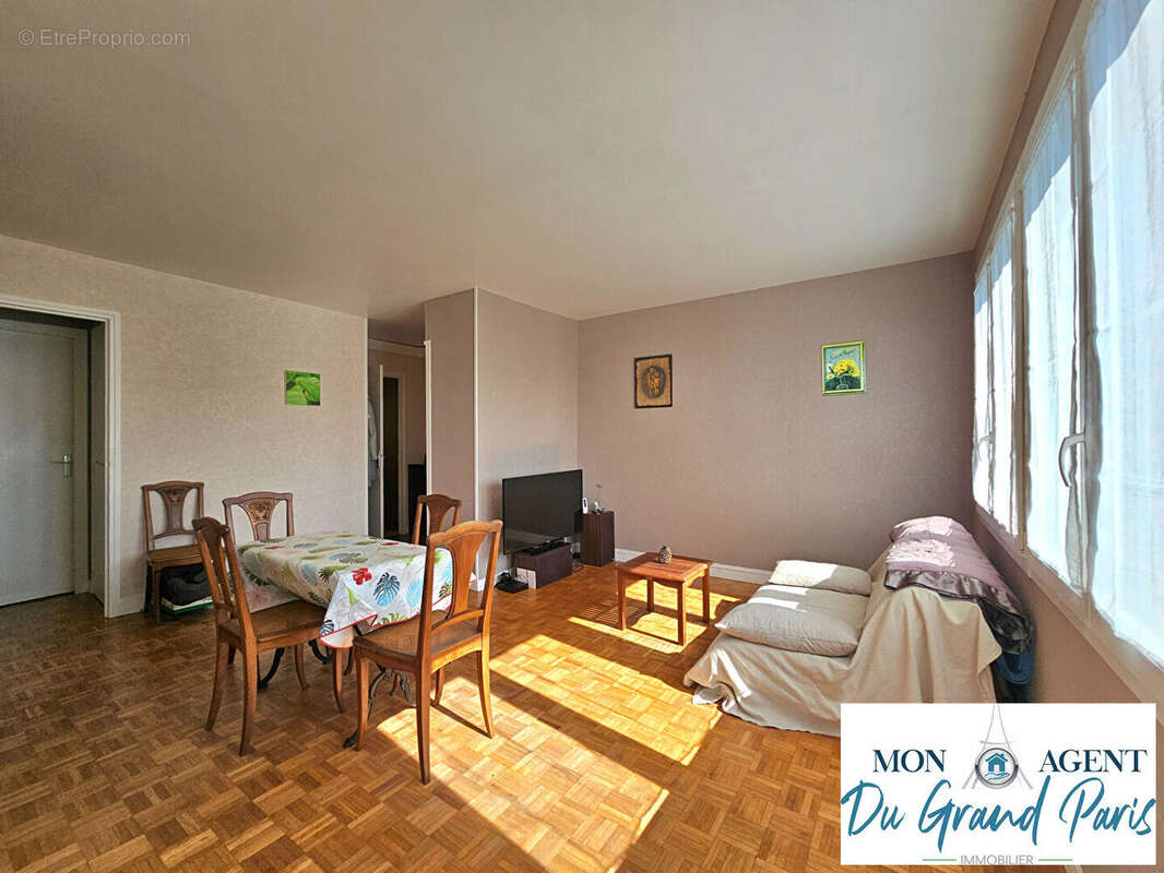 Appartement à BIEVRES