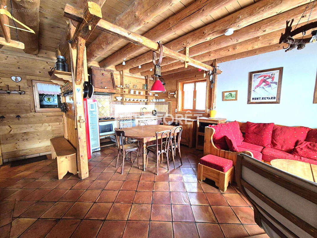 Maison à LES DESERTS