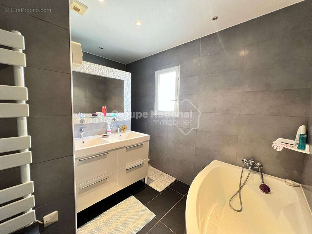 Maison à AIGUES-MORTES