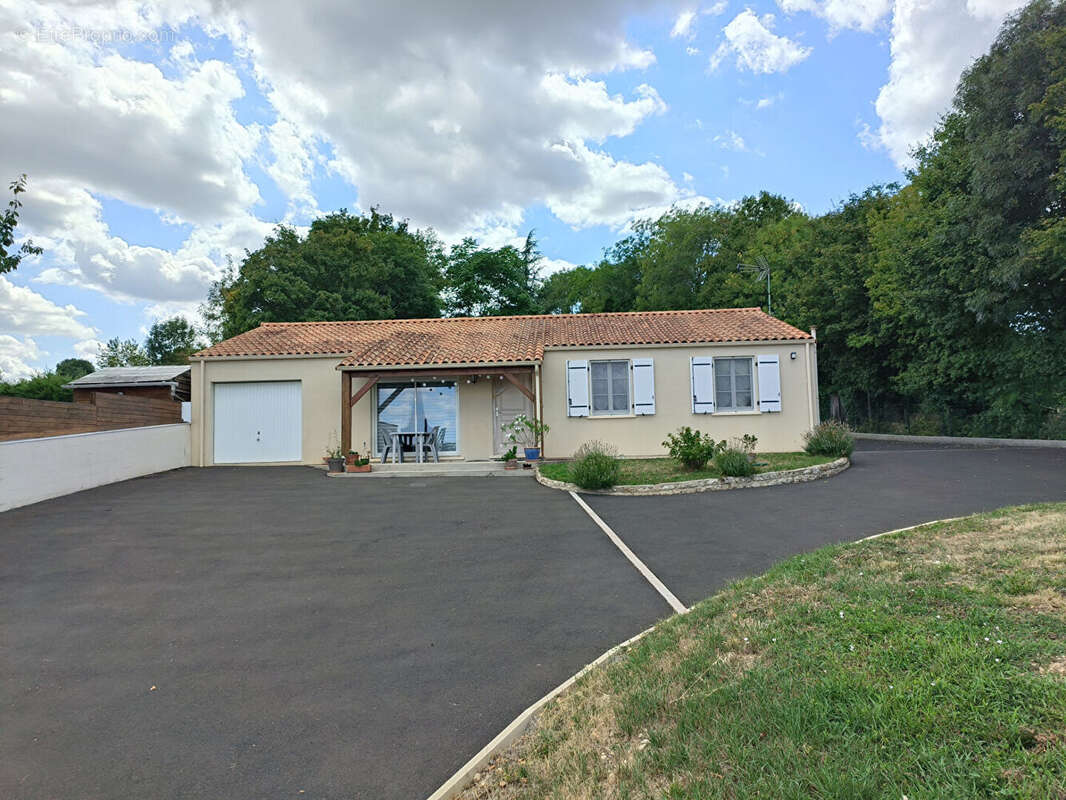 Maison à SAINT-MARTIN-DE-SAINT-MAIXENT