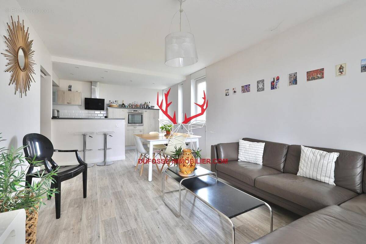 Photo 1 - Appartement à VILLEURBANNE