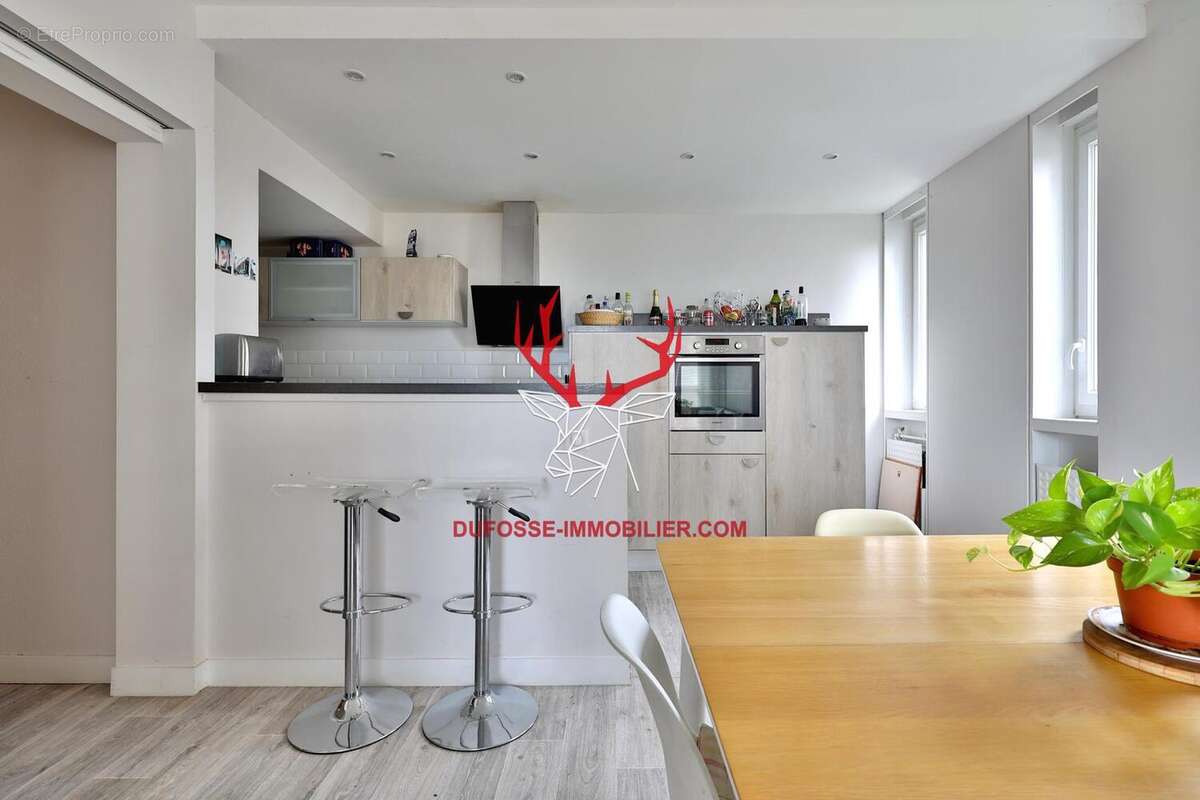 Photo 3 - Appartement à VILLEURBANNE