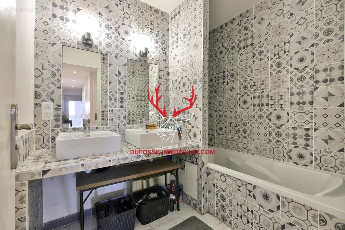 Photo 9 - Appartement à VILLEURBANNE