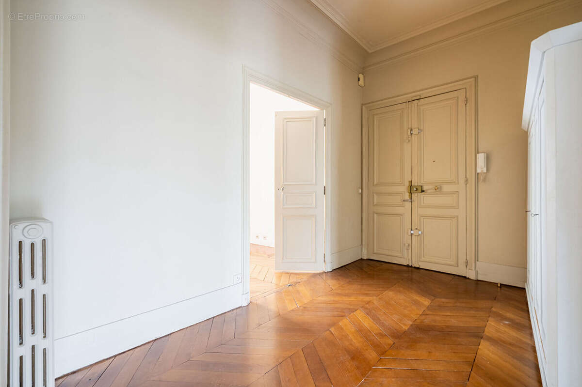 Appartement à PARIS-9E