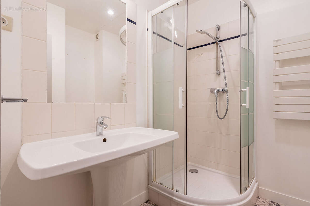 Appartement à PARIS-9E