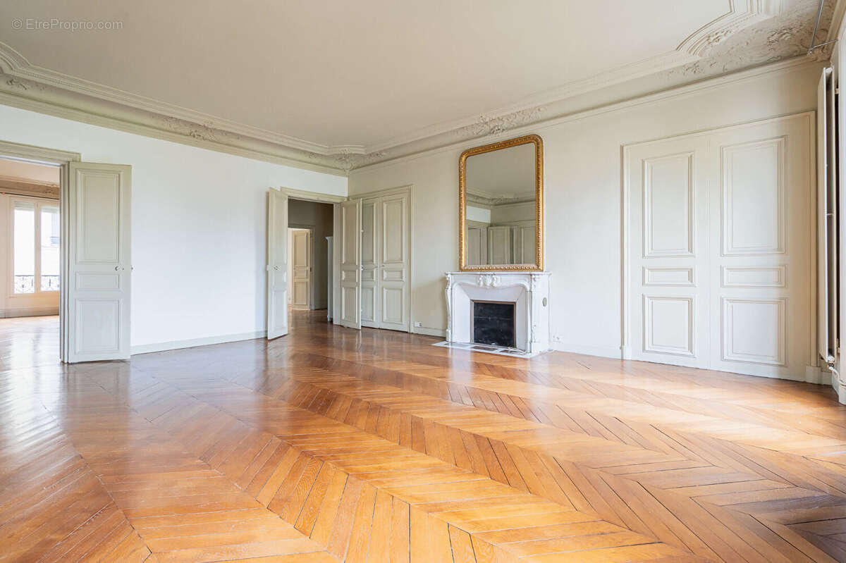 Appartement à PARIS-9E