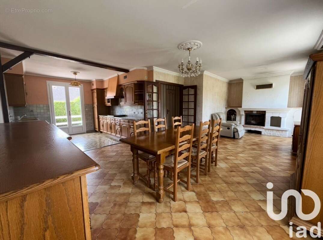 Photo 3 - Maison à TOUQUIN