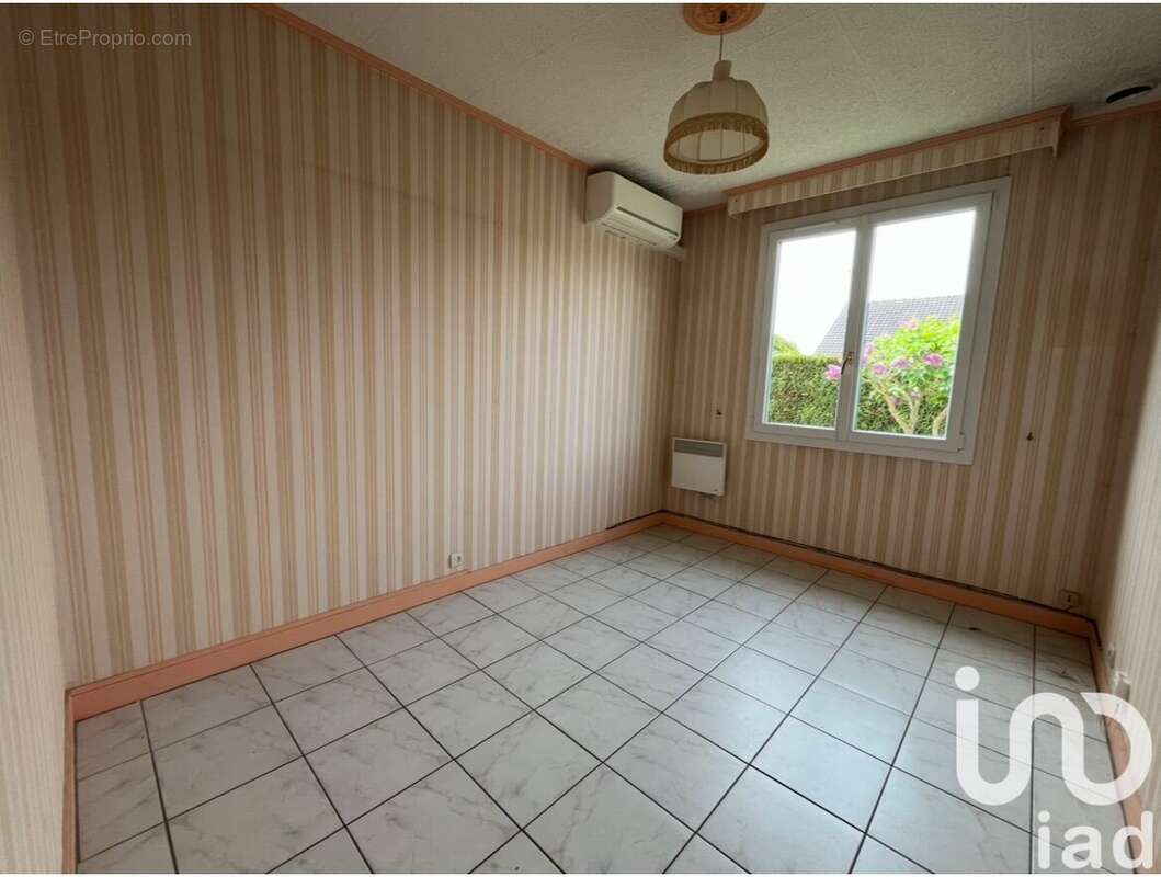 Photo 5 - Maison à TOUQUIN