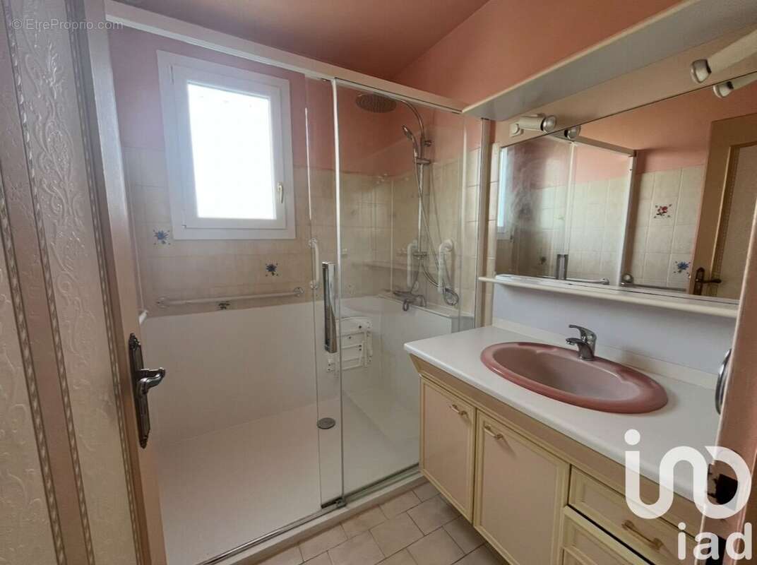 Photo 8 - Maison à TOUQUIN